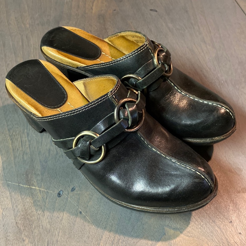 FRYE Cheryl Mules Size 7M